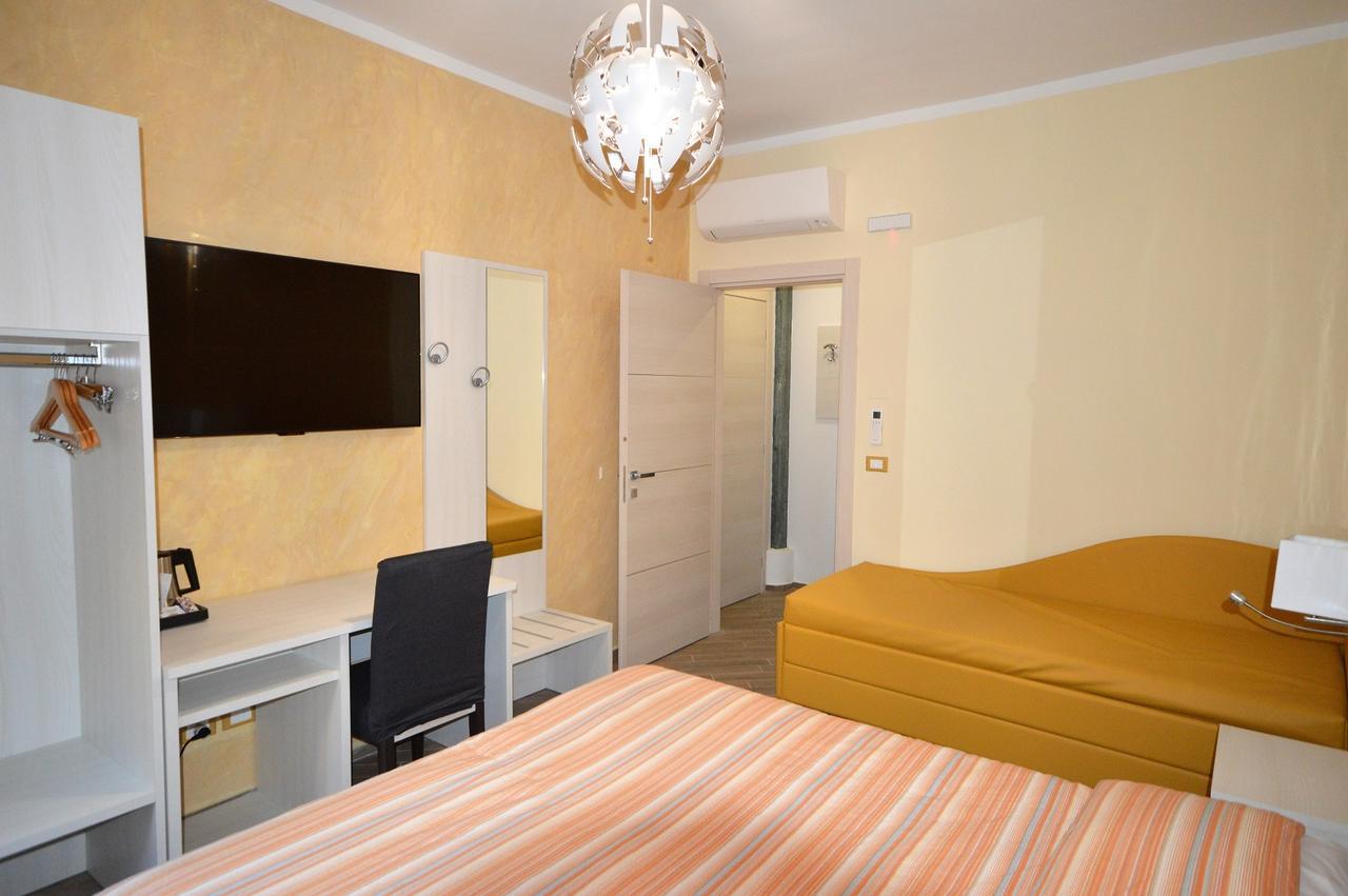 Palafiori Rooms Sanremo Bagian luar foto