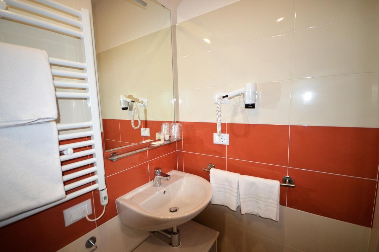Palafiori Rooms Sanremo Bagian luar foto